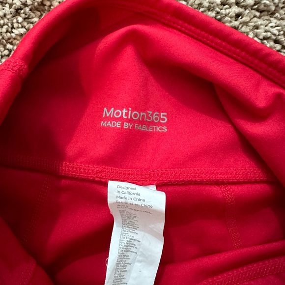 Motion 365 by Fabletics Size Small Women’s leggings, red, EUC - Picture 4 of 7